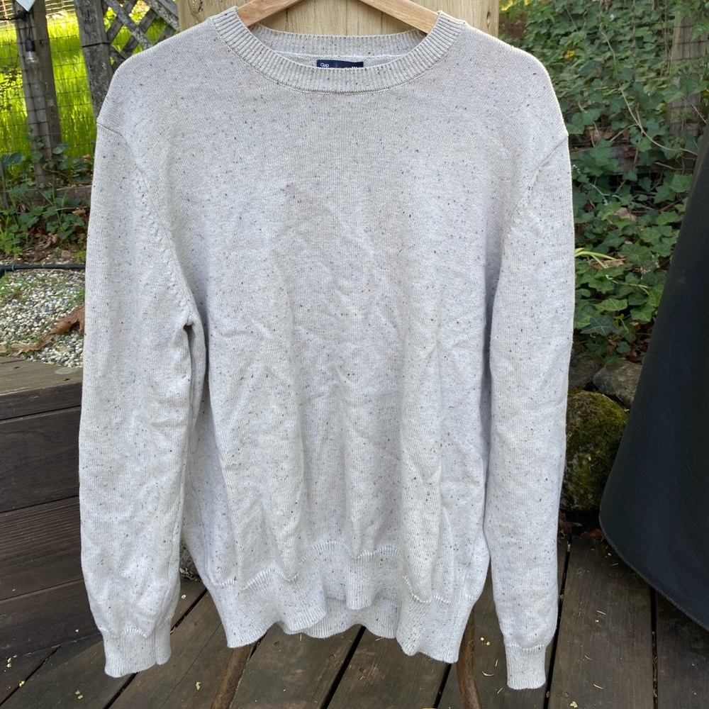 Men’s Gap white gray speckled sweater